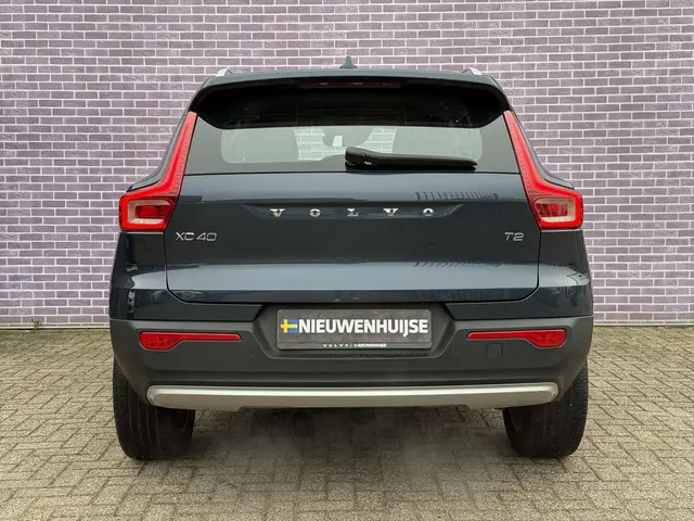 Volvo XC40 1.5 T2 Momentum Business 2022 Benzine 10