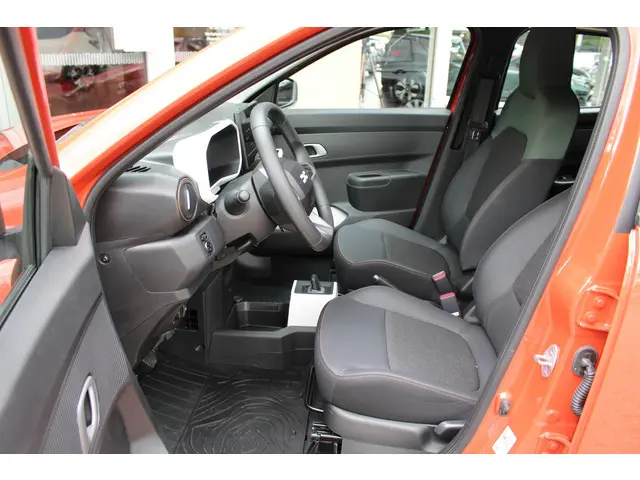 Dacia Spring Extreme 65 26.8 kWh 2025 Elektrisch 13