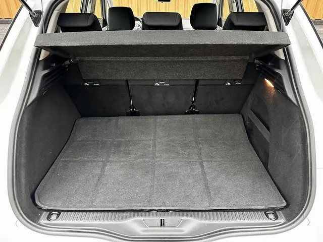 Citroën C4 Picasso 1.2 PureTech Selection 2015 LPG/Gas 21