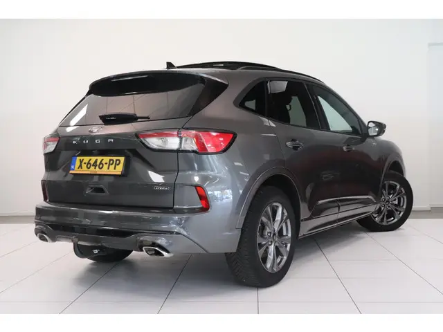Ford Kuga 2.5 PHEV ST-Line 2023 Hybride Benzine 2