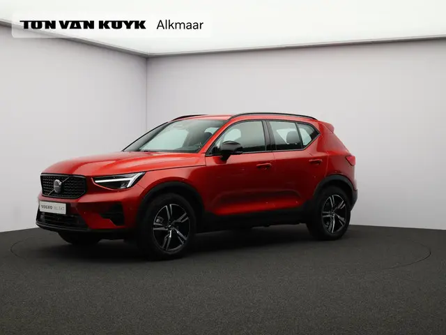Volvo XC40 2.0 B4 Plus Dark 2025 Benzine