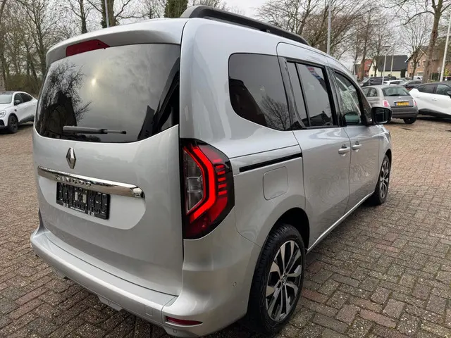 Renault Kangoo Family TCe 130 Intens 2022 Benzine 6