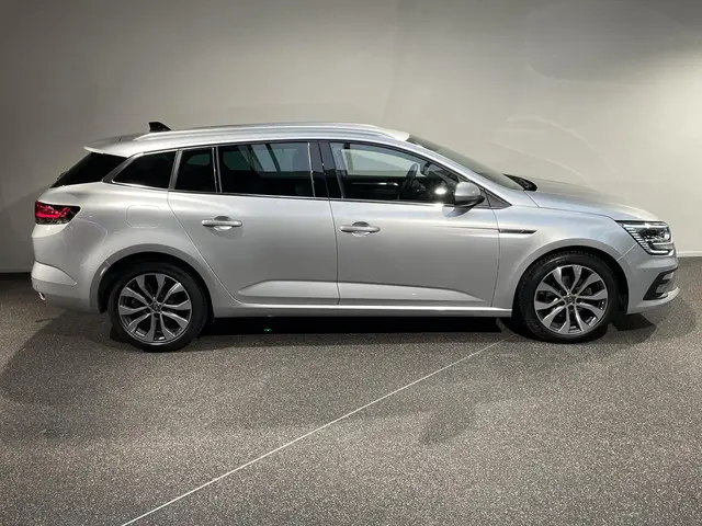 Renault Mégane Estate 1.3 TCe 140 Techno 2023 Benzine 17