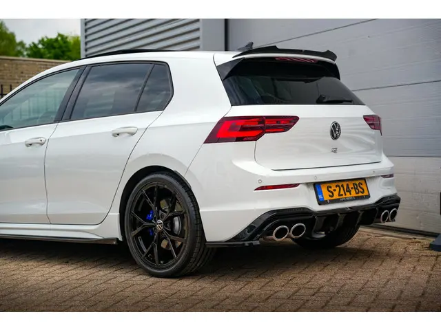 Volkswagen Golf 2.0 TSI R 4Motion 2022 Benzine 34