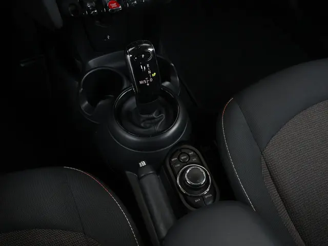 MINI Cooper Mini 1.5 Camden Edition 2023 Benzine 22