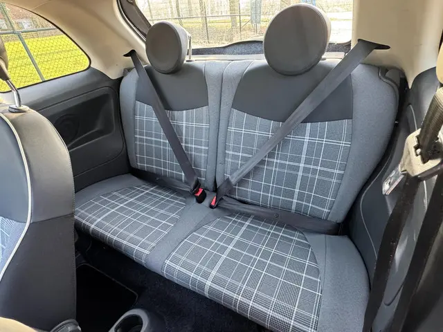 Fiat 500 1.2 Lounge /Navi/Pano/Airco/Nwapk/ 2017 Benzine 17