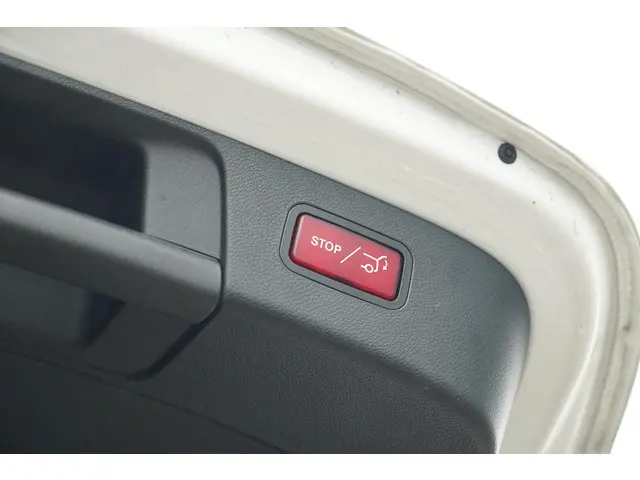 Mercedes-Benz GLA 250 4Matic 2015 Benzine 25