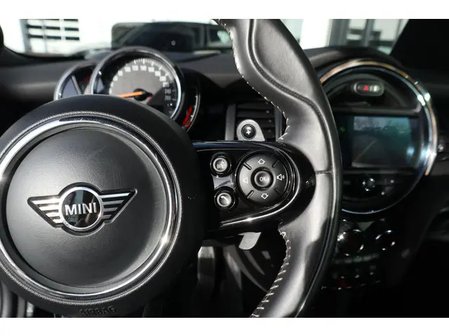 MINI Cooper S Cabrio 2.0 2019 Benzine 18