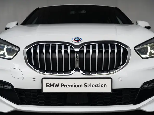BMW 1 Serie 118i 2022 Benzine 17