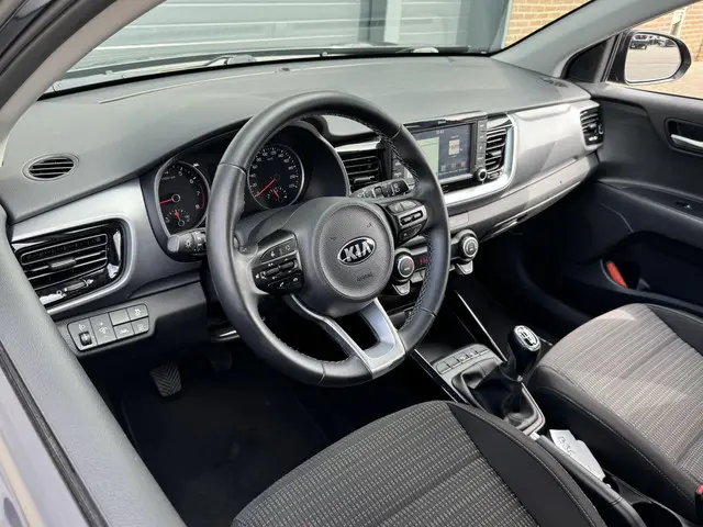 Kia Stonic 1.0 T-GDI DYNAMICPLUSLINE 2020 Benzine 4