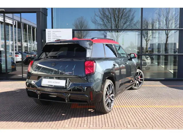 MINI Aceman E 2026 Elektrisch 2