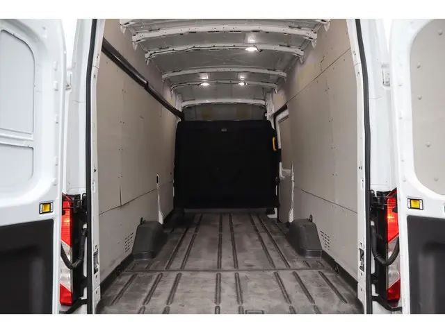 Ford Transit 350 2.0 TDCI L4H3 Trend RWD 2020 Diesel 9