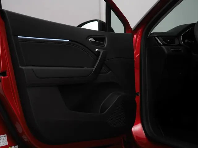 Mitsubishi ASX 1.6 PHEV AT Intense+ 2025 Hybride Benzine 12