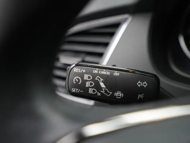 Škoda Fabia Combi 1.0 TSI 95pk Ambition 2020 Benzine 18