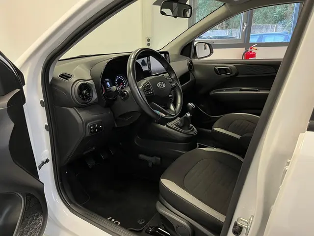 Hyundai i10 1.0 Comfort 2023 Benzine 13