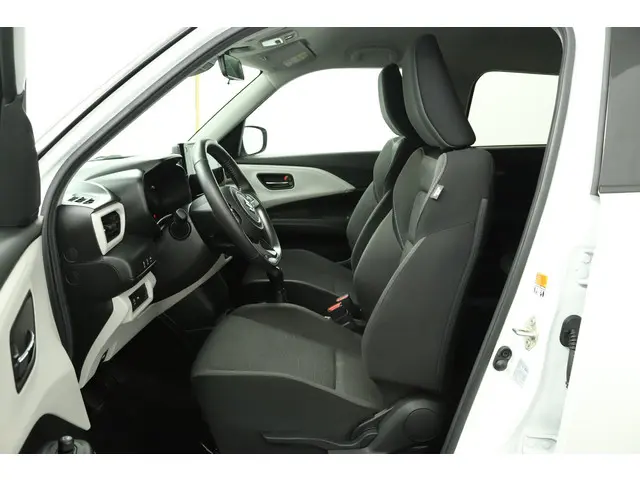 Suzuki Swift 1.2 Select Smart Hybrid 2025 Benzine 17