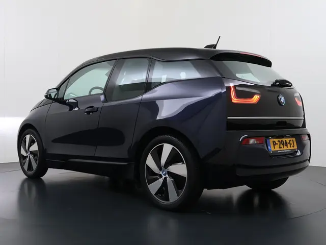 BMW i3 Basis 120Ah 42 kWh 2022 Elektrisch 6