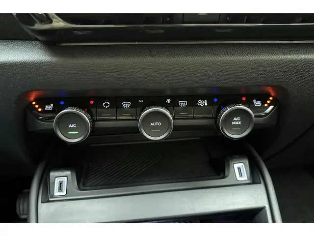 Citroën C4 1.2 130pk Feel Edition 2021 Benzine 21