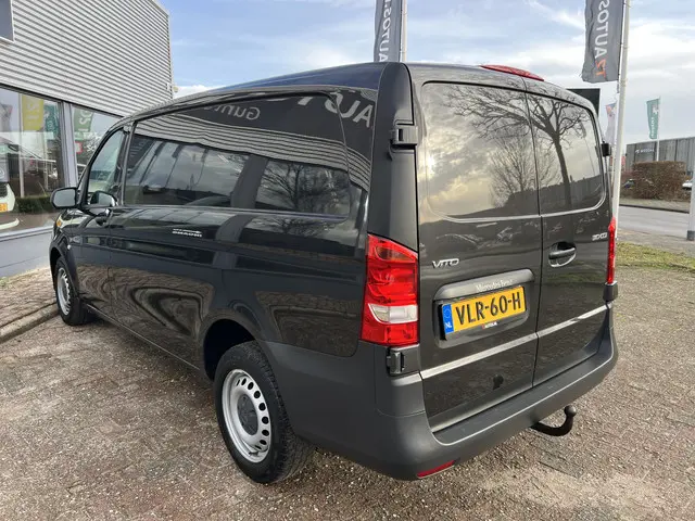Mercedes-Benz Vito 110 CDI Lang 2021 Diesel 31