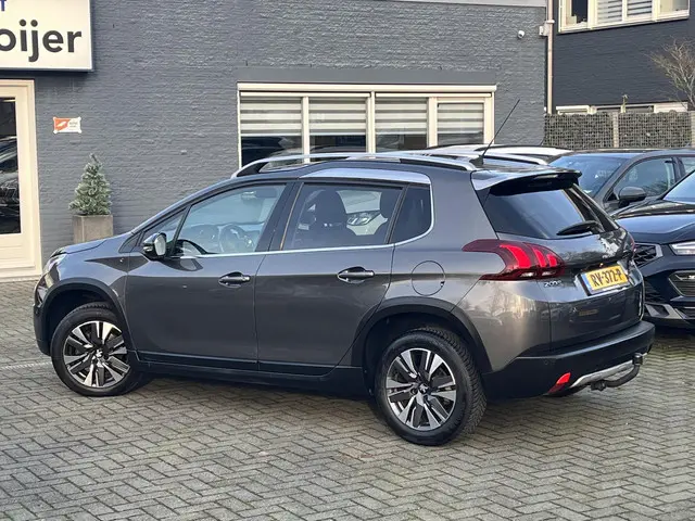 Peugeot 2008 1.2 PureTech Allure Automaat 2018 Benzine 6