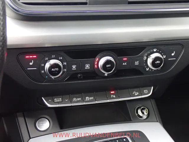 Audi Q5 3.0TDI QUATTRO 2018 Diesel 16