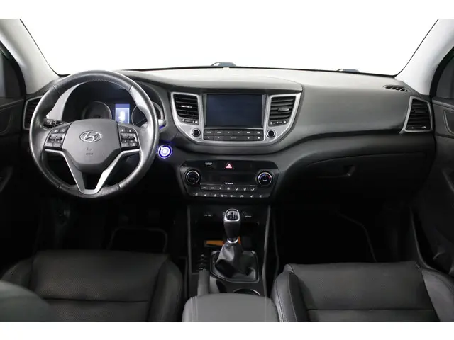 Hyundai Tucson 1.6 GDi Premium. 2016 Benzine 4