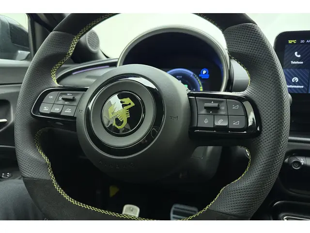 Fiat 600e Abarth Scorpionissima 54 kWh 2026 Elektrisch 29