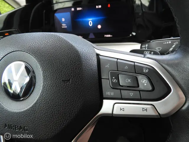 Volkswagen Golf Variant 1.5 eTSI 150 PK 2021 Benzine 25