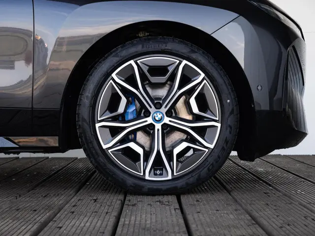BMW iX xDrive40 2022 Elektrisch 6