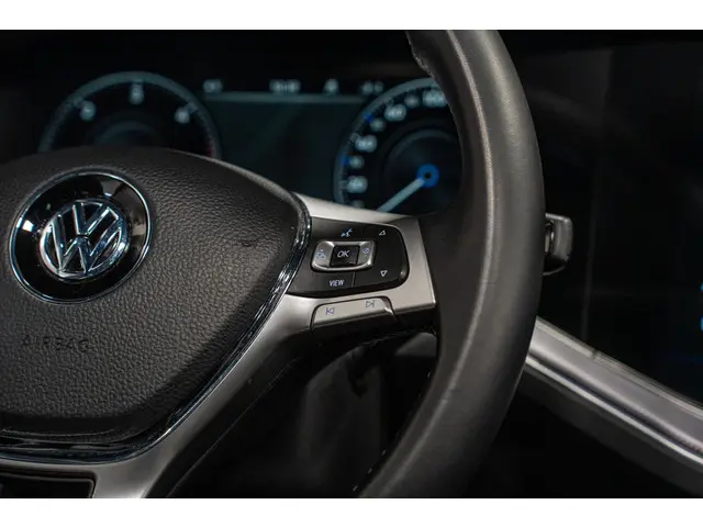 Volkswagen Touareg 3.0 TDI R-Line 2019 Diesel 35