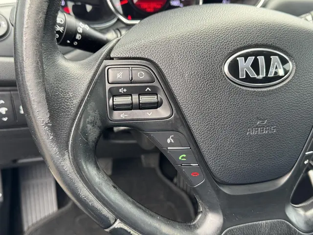 Kia cee'd Sportswagon 1.6 GDI Comfort Pack 2013 Benzine 21