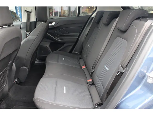 Ford Focus 1.0 EcoBoost Hybrid Active Style 2022 Benzine 17