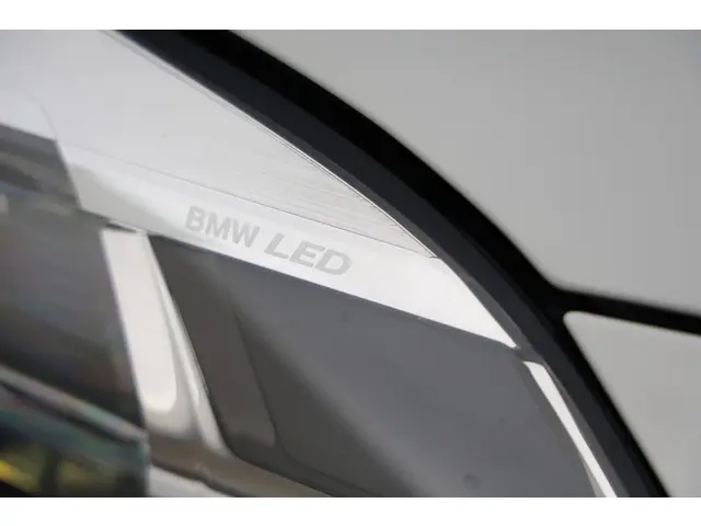 BMW 1 Serie 118i Executive Sportline Aut. 2021 Benzine 13