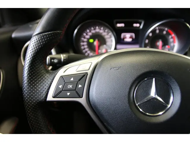 Mercedes-Benz CLA 180 Ambition 2014 Benzine 14