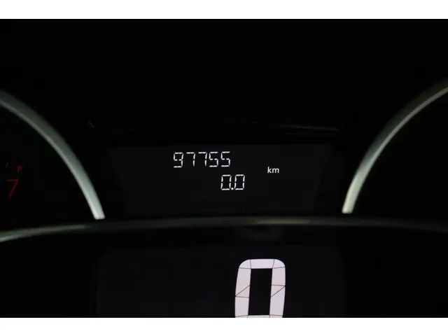 Renault Clio 0.9 TCe Eco2 Limited 2016 Benzine 4