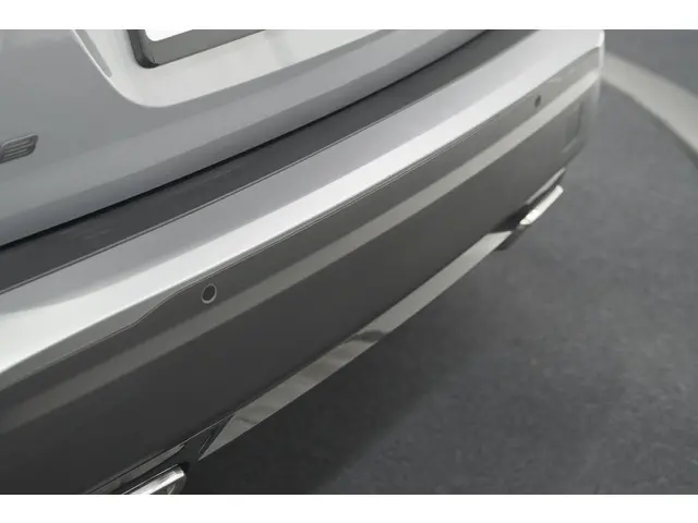 Peugeot 2008 1.2 Hybrid 145 Allure 2025 Hybride Benzine 25