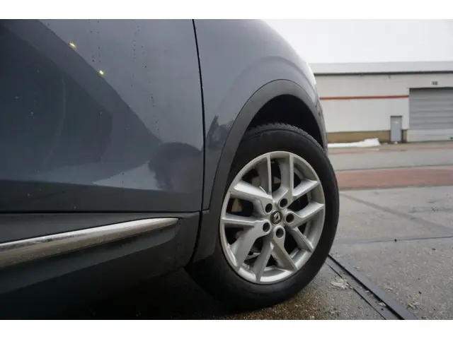 Renault Kadjar 1.2 TCe Bose 2016 Benzine 22