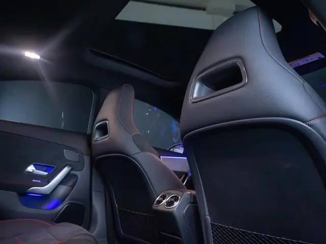 Mercedes-Benz CLA Coupé 180 AMG Line 2025 Benzine 22