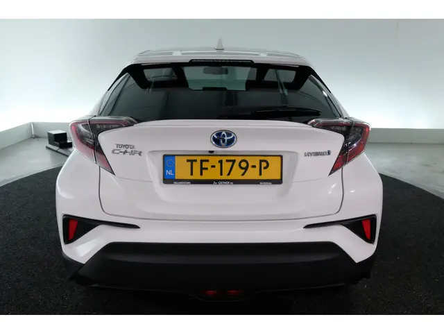 Toyota C-HR 1.8 Hybrid Executive 2018 Hybride Benzine 22