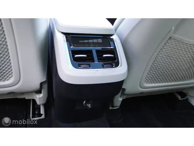 Volvo XC90 2.0 T6 AWD Momentum, 2016 2016 Benzine 27