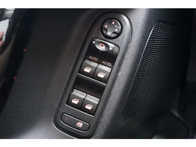 Citroën C3 1.0 PureTech Collection 2016 Benzine 19