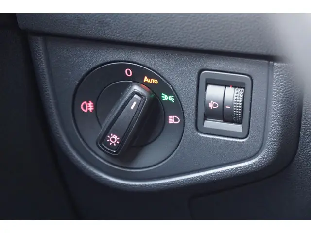 Volkswagen Polo 1.0 TSI Comfortline 2021 Benzine 28