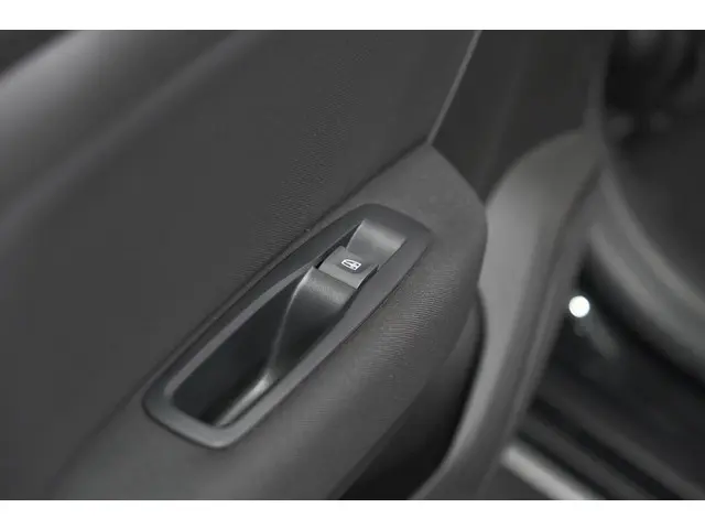 Renault Mégane Estate TCe 110 Limited 2020 Benzine 28