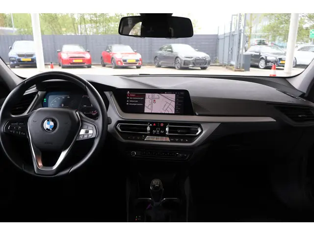 BMW 1 Serie 118i 2021 Benzine 9