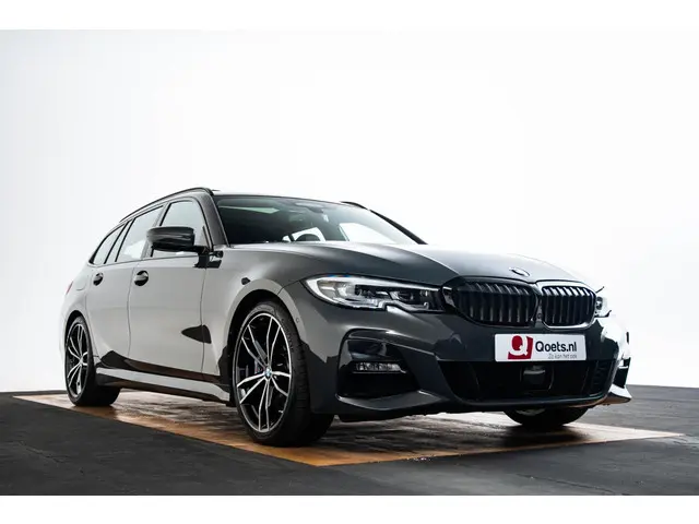 BMW 3 Serie Touring 330i Executive Edition 2020 Benzine 37