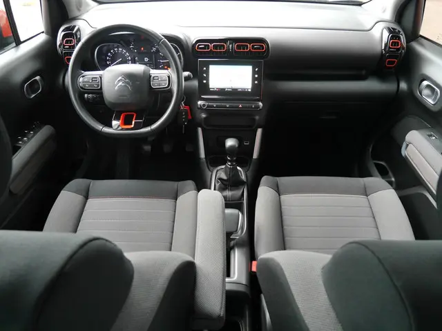 Citroën C3 Aircross 1.2 PureTech S&S Shine 2019 Benzine 7