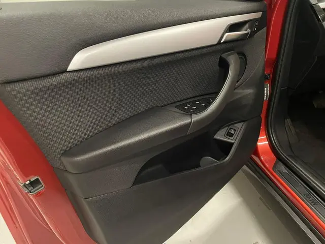 BMW X1 SDrive18i 2019 Benzine 8