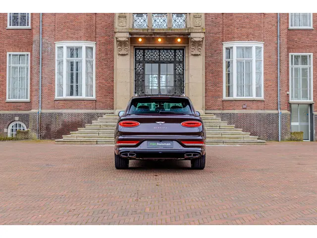 Bentley Bentayga 3.0 V6 Hybrid 2022 Hybride Benzine 125
