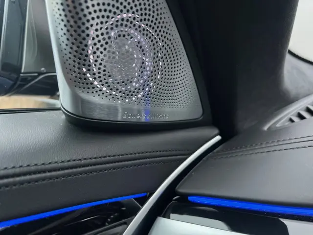 BMW 5 Serie M550i xDrive High Executive 2019 Benzine 13