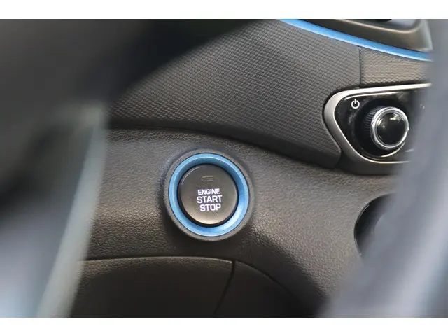 Hyundai IONIQ 1.6 GDi COMFORT AUT. 2018 Hybride Benzine 23